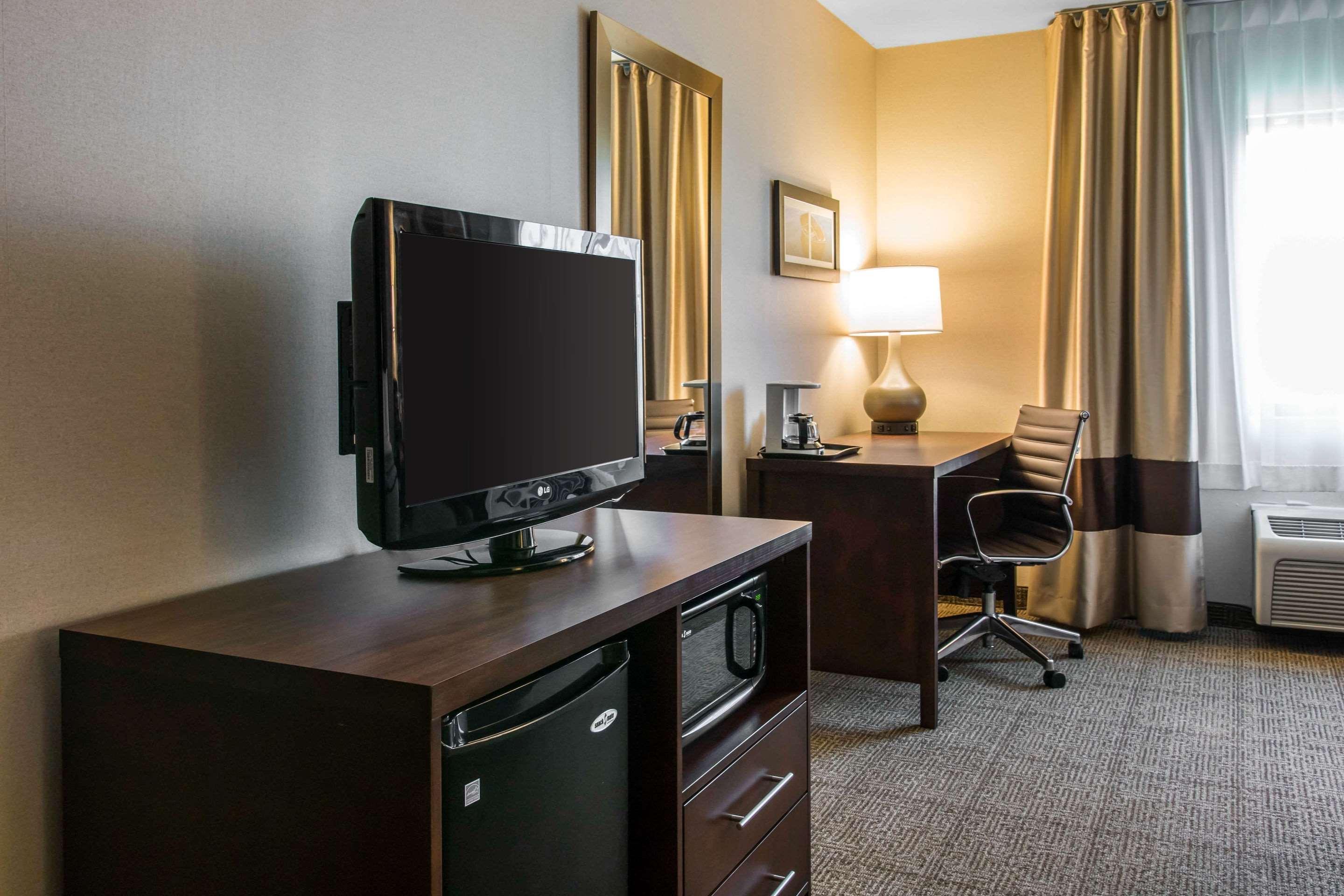 Comfort Inn Ludington Near Us-10 Exteriér fotografie
