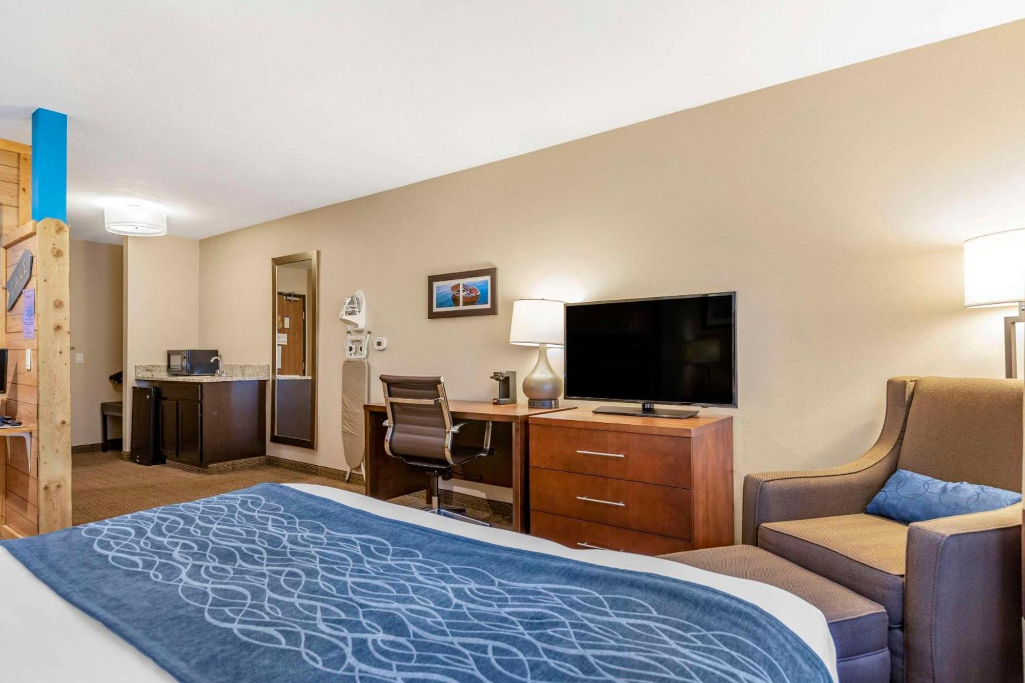 Comfort Inn Ludington Near Us-10 Exteriér fotografie